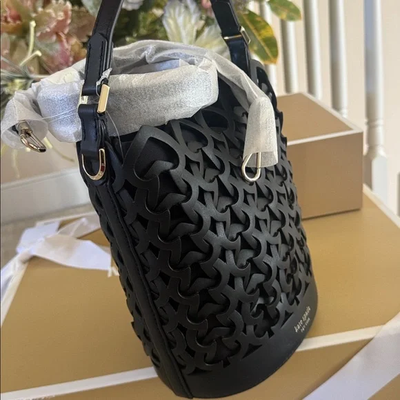 Kate Spade Crossbody Tote Brand New Authentic 9x9 - Picture 2 of 8